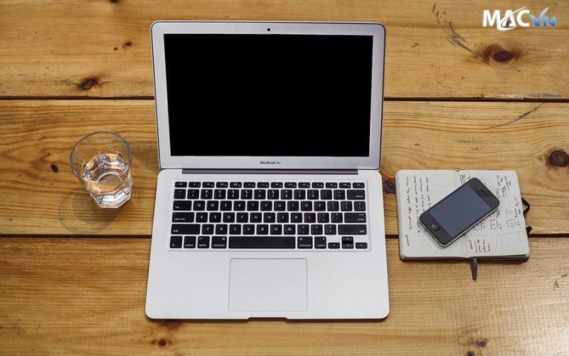 Chia sẻ dữ liệu và làm việc đa nhiệm  giúp tăng năng suất và hiệu quả trên MacBook

