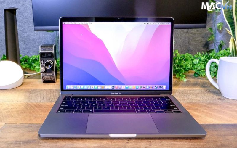 MacBook Pro M2 13 inch 2022