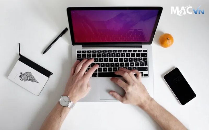 Nhược điểm của Macbook với sinh viên IT