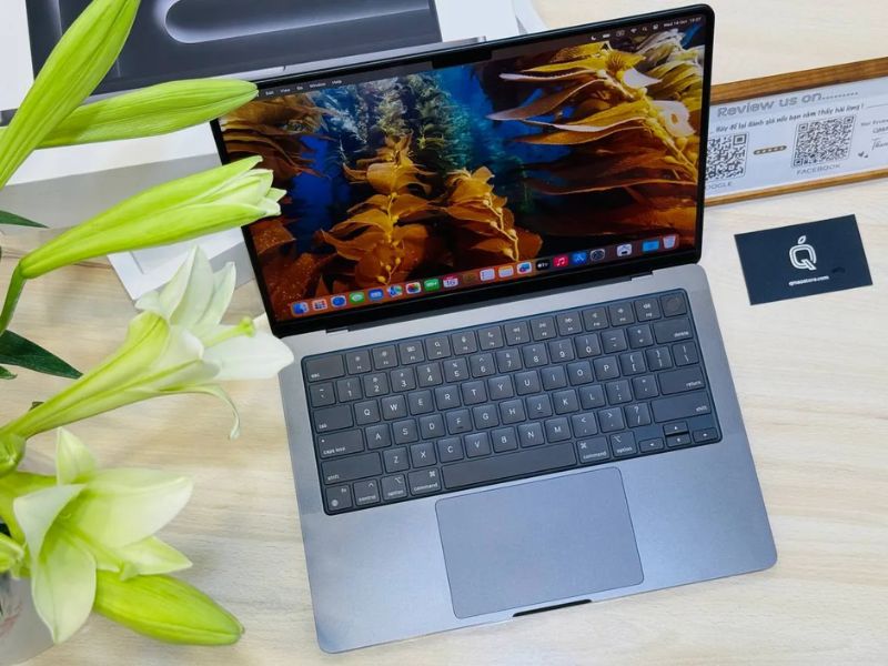 Macbook M3 16-core phù hợp cho lập trình viên, designer,...