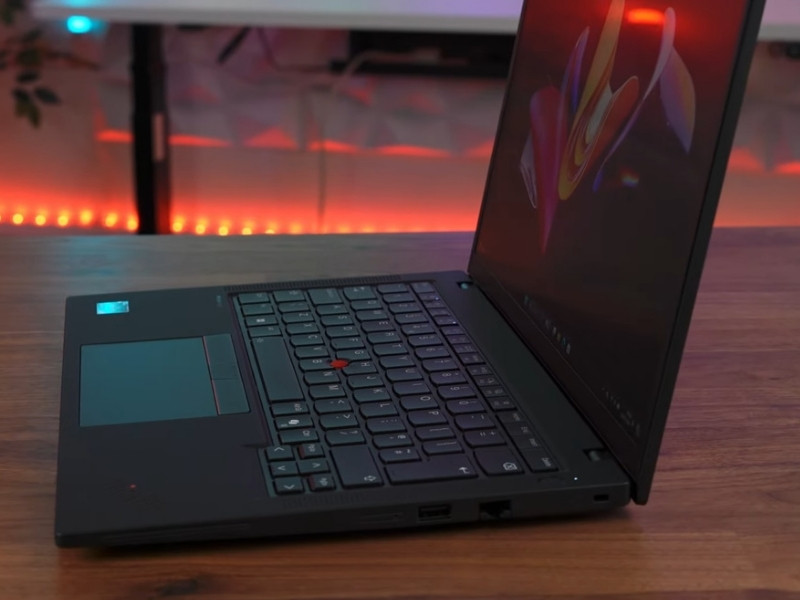 Bàn phím Thinkpad huyền thoại được tinh chỉnh để gõ phím nhanh hơn