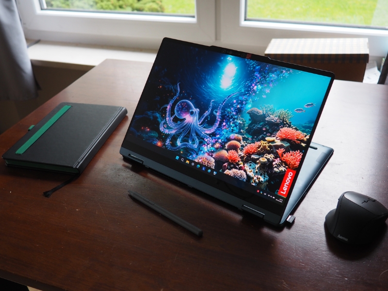 Lenovo Yoga Slim 7 14AKP10 nổi bật với khả năng đa nhiệm mạnh mẽ và đồ họa vượt trội Lenovo Yoga Slim 7 14AKP10 nổi bật với khả năng đa nhiệm mạnh mẽ và đồ họa vượt trội