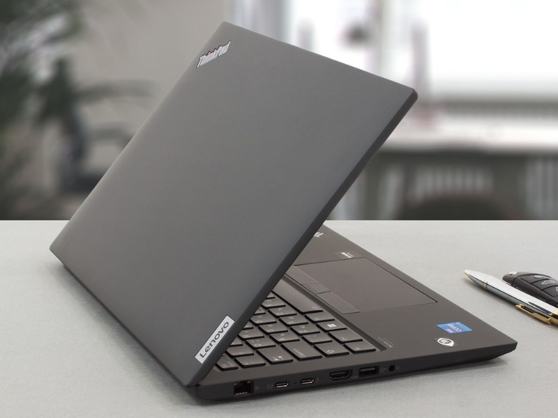 Thinkpad T14 gen 3 - 2022 là dòng laptop doanh nhân sang trọng, tối ưu hiệu suất làm việc