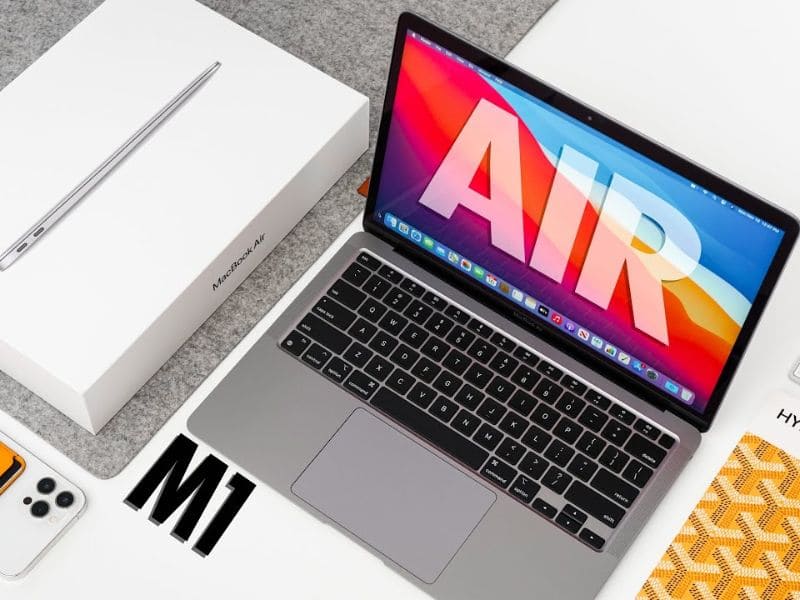 Macbook Air M1 có cấu hình vừa phải, phù hợp cho đa số người dùng phổ thông Macbook Air M1 có cấu hình vừa phải, phù hợp cho đa số người dùng phổ thông