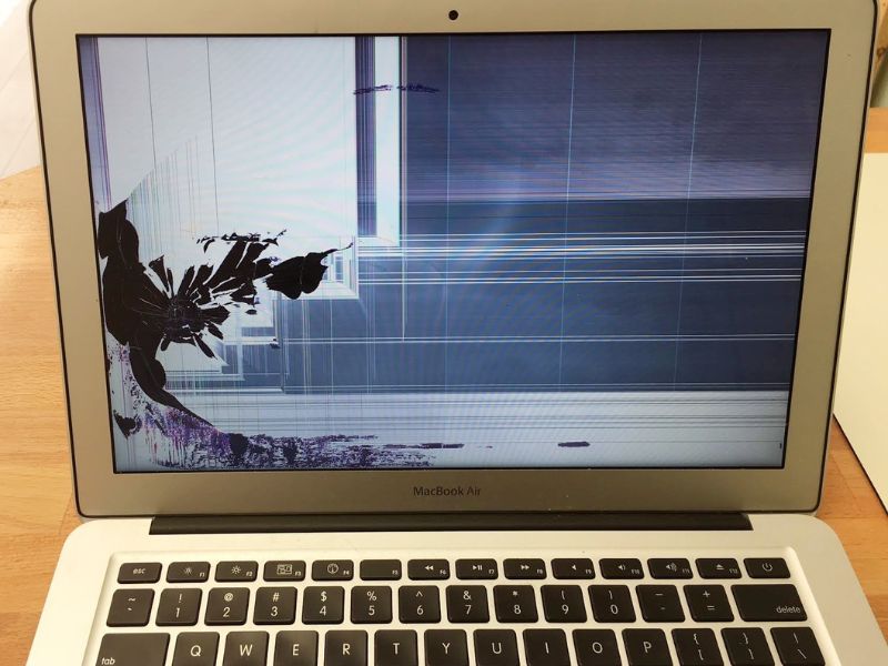 Có nhiều nguyên nhân khiến màn hình Macbook xuất hiện tình trạng nhiễu