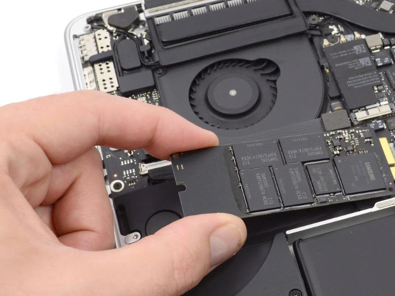 Các lỗi phần cứng ảnh hưởng trực tiếp đến hiệu năng Macbook