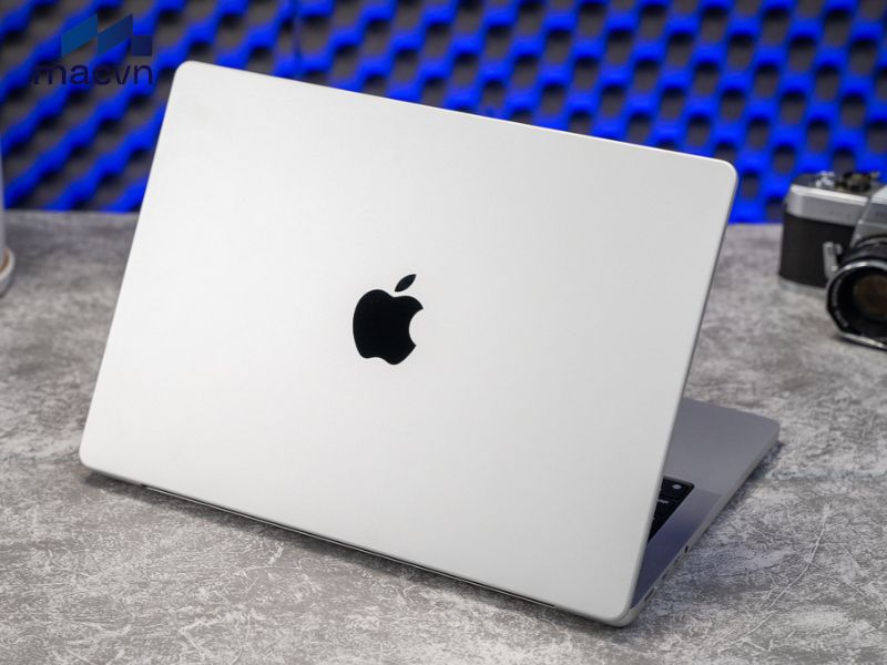 Nên mua MacBook khi ưu tiên công việc hơn giải trí